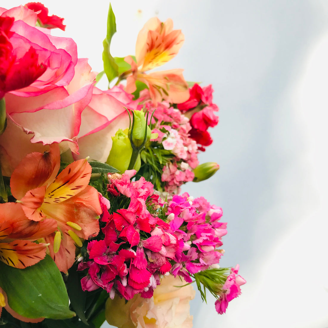 Buy Flowers For Yourself Using A Subscription Service